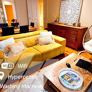 Appartement Hypercenter - Wifi - In The Heart Of Avignon!, Avignon